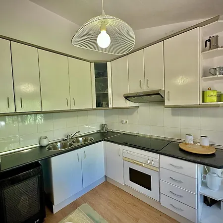 Downtown El Mirador By Homing Apartment *